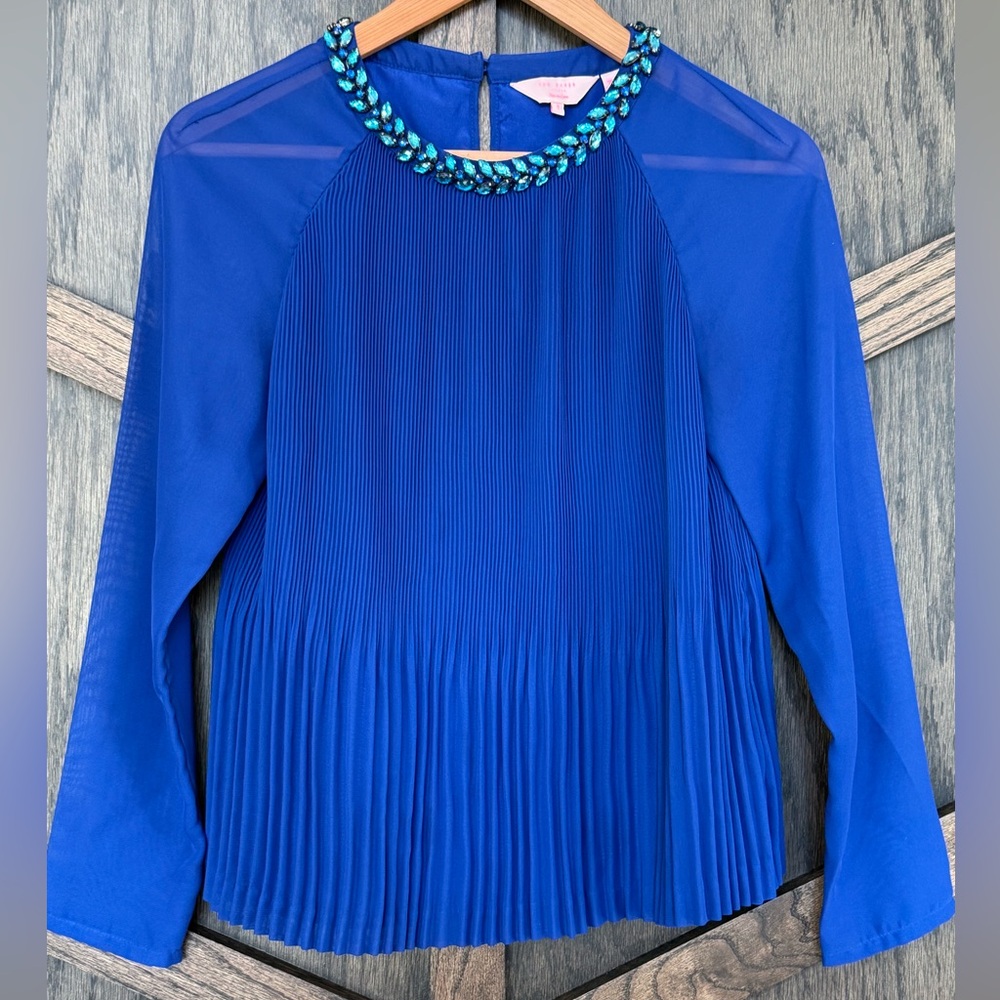 NWOT 💙 Ted Baker Blouse